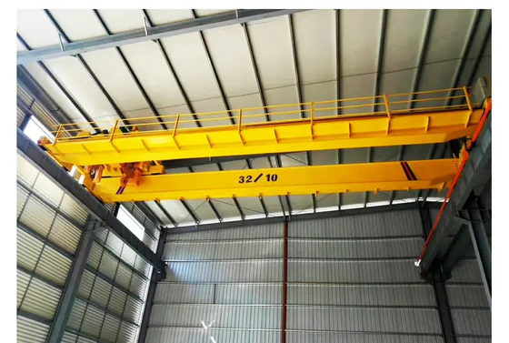 Doppelte Geschwindigkeits-elektrische Hebemaschinen-einzelner Balkenbrücke-Brückenkran 32 Ton With Hook