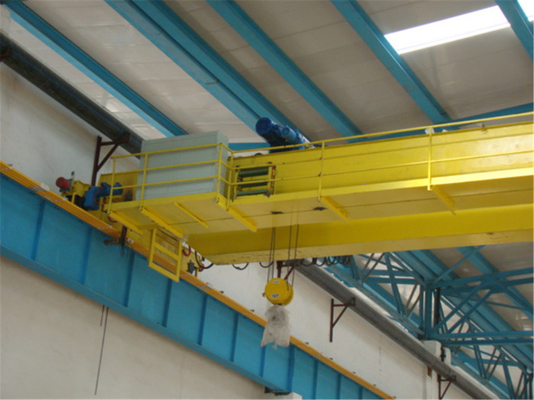 Doppelte Geschwindigkeits-elektrische Hebemaschinen-einzelner Balkenbrücke-Brückenkran 32 Ton With Hook