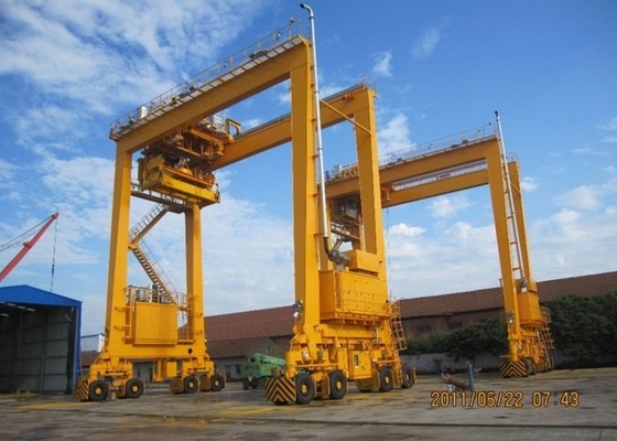40.5T 50T 65T Bock-Schienen-Kran des Containerumschlag-Kran-380V-660V