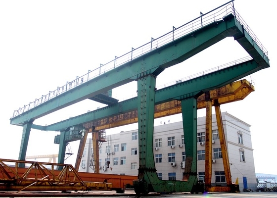 Kundengebundener doppelter Träger Goliath Crane 20 30 60 Ton Gantry Crane With Mobile Laufkatze
