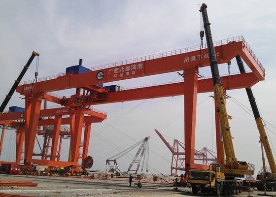 Harte Beanspruchung 40' 20' Hafen-Behälter Crane Prevent Swinging And Twisting