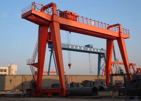 Einfacher Doppelt-Bock Crane For Rail Station Installation SANTO 1T-800T
