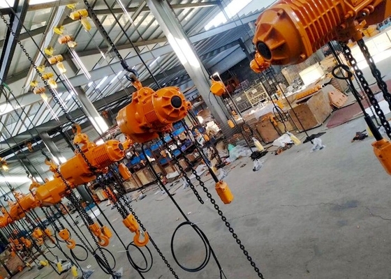 Industrielle 220-690V 2 Ton Electric Chain Hoist With Laufkatze CER-ISO